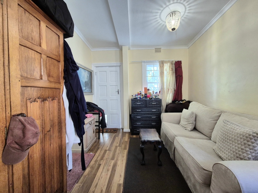 4 Bedroom Property for Sale in Wynberg Upper Western Cape
